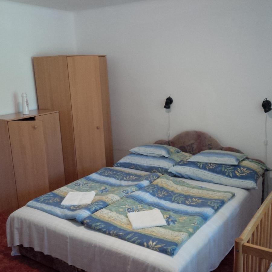 Reteshaz Strudelhaus Apartmanhaz Вонярцвашхедь Экстерьер фото